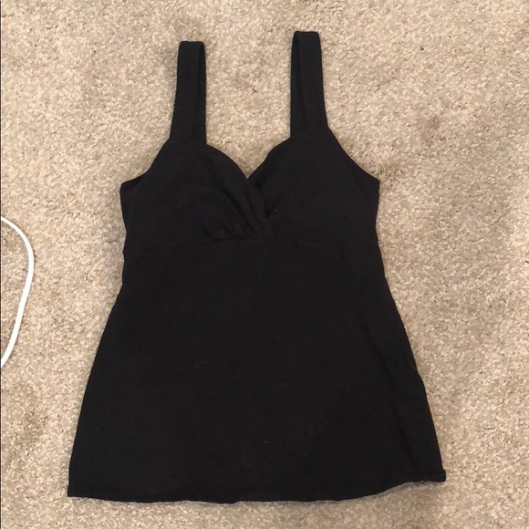 Black tank top with built in liner - Picture 1 of 4